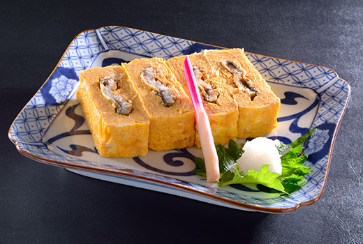 Umaki (Kabayaki wrapped in Japanese omelette)